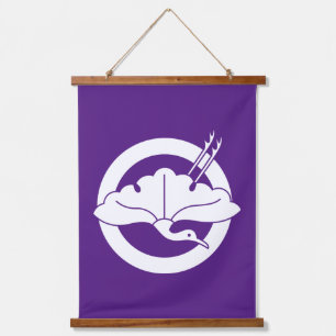 Crane-shaped ginkgo leaf on circle hanging tapestry