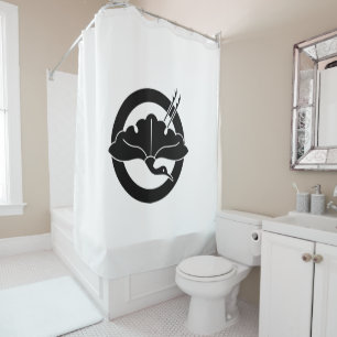 Crane-shaped ginkgo leaf on circle shower curtain