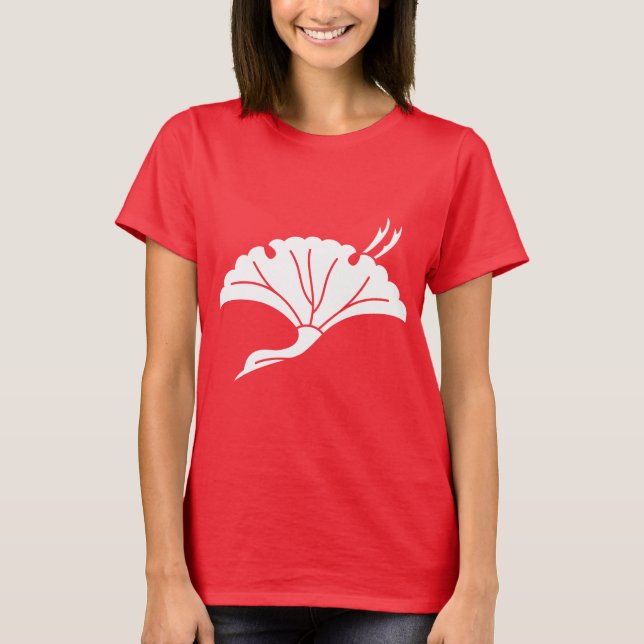 Crane-shaped ginkgo leaf T-Shirt (Front)