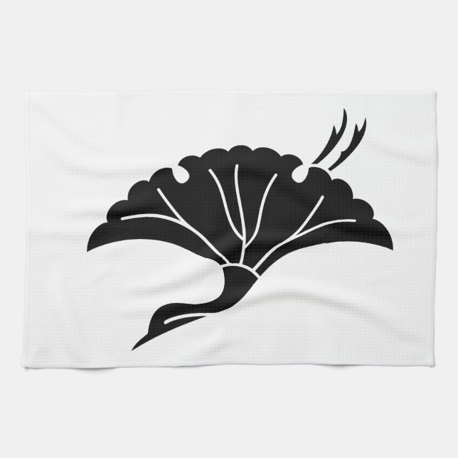Crane-shaped ginkgo leaf tea towel (Horizontal)