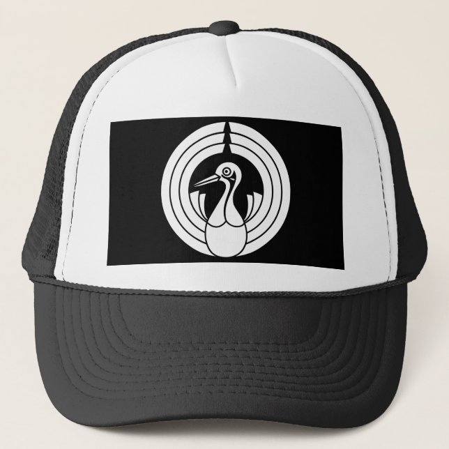 Crane-shaped noshi circle trucker hat (Front)
