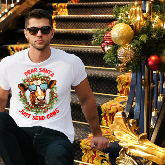 Crazy  glasses Cow Christmas wreath T-Shirt