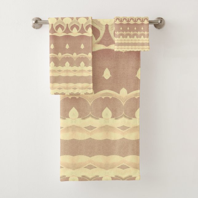 Creamy Burgundy Bath Towel Set (Insitu)