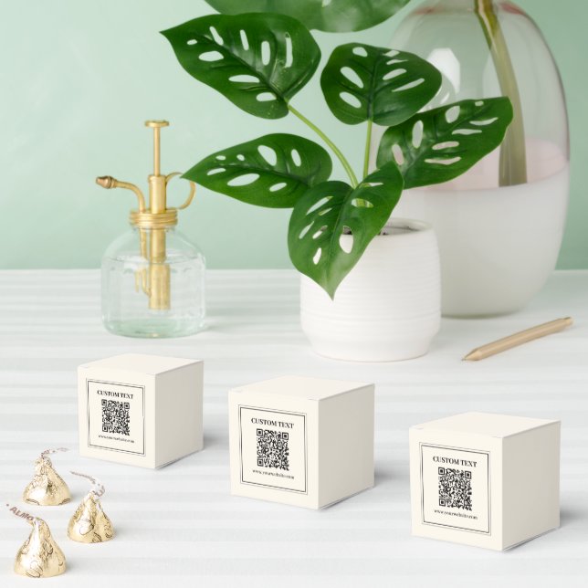 Create a Scannable QR code | Black & White Favour Box (Multiple)