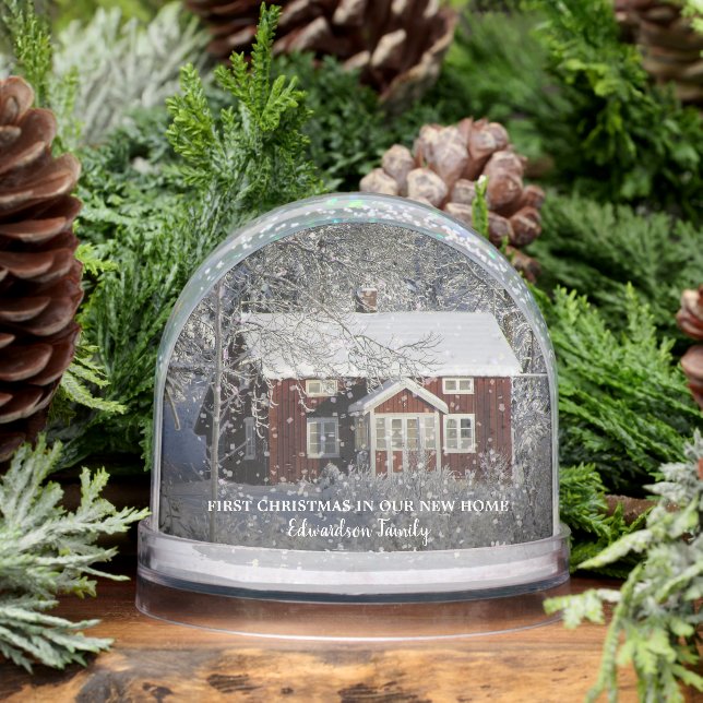 Create your own first christmas in new home family snowglobe (Winter)