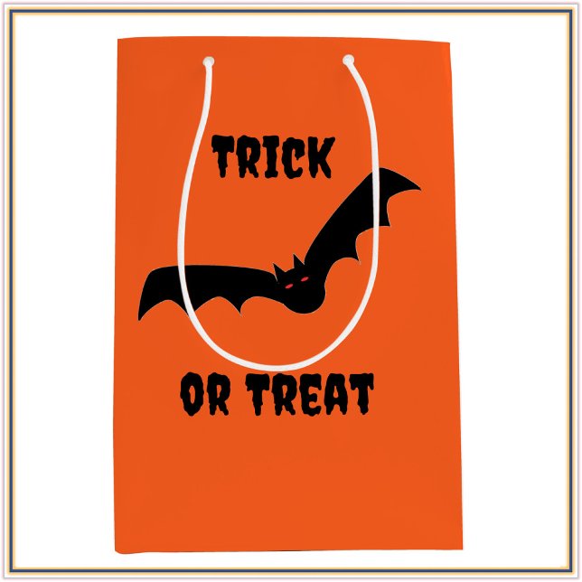 Creepy Bat Trick or Treat Medium Gift Bag (Creator Uploaded)