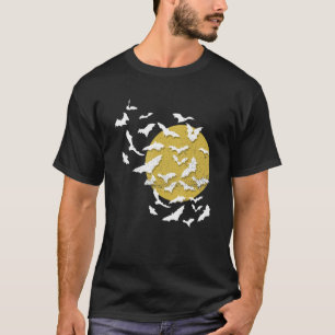 Creepy Flying Bats Scary Full Moon Spooky Hallowee T-Shirt