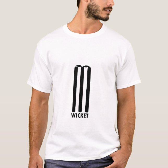cricket lover wicket  T-Shirt (Front)