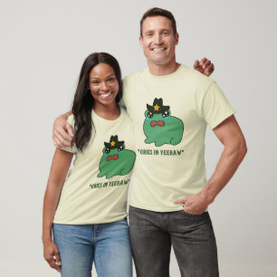 Cries in yeehaw T-Shirt