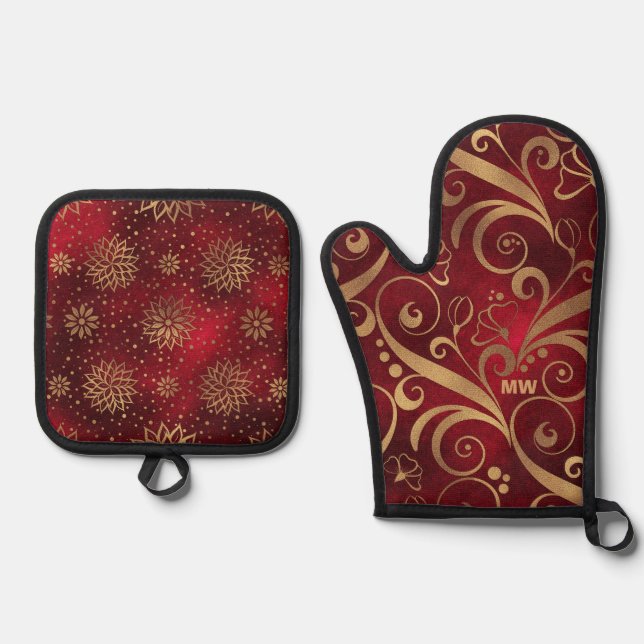 Crimson and Gold Christmas Oven Mitt & Pot Holder Set (Front)