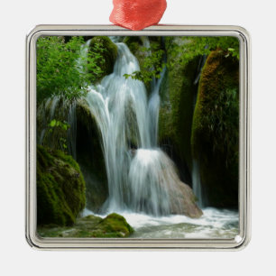 croatia-780 metal tree decoration