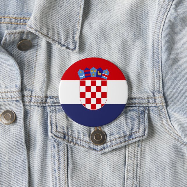Croatia flag 7.5 cm round badge (In Situ)