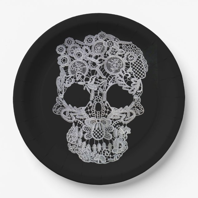 Crochet skull paper plate (Front)