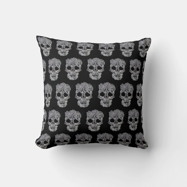 Crochet skull pillow. cushion (Front)