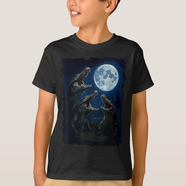 Crocodile Howling At The Moon Wildlife Crocodiles  T-Shirt (Front)