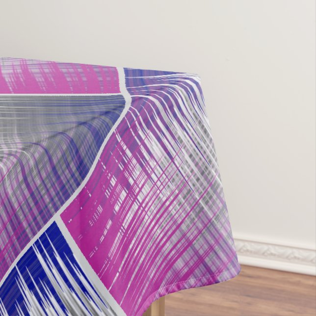 crossed lines tablecloth (In Situ)