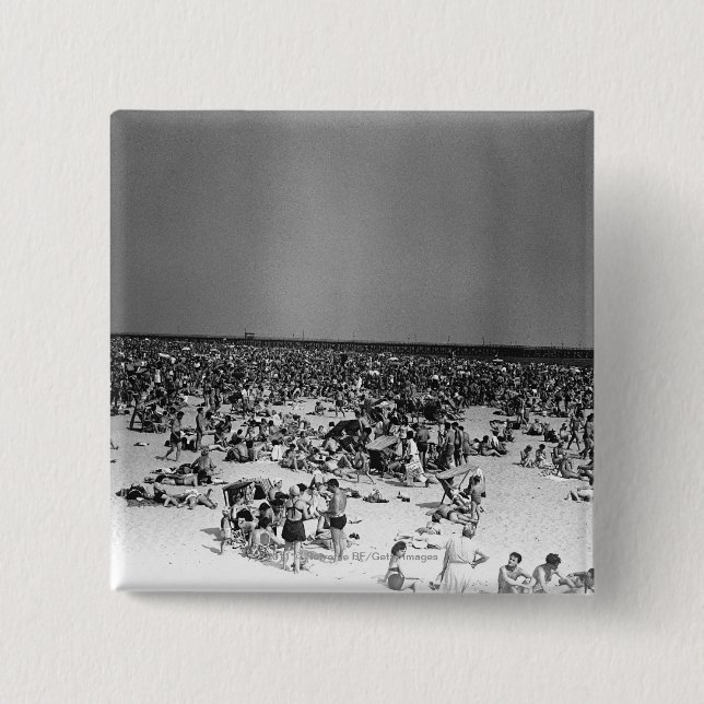 Crowded beach 15 cm square badge (Front)