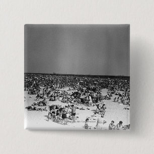 Crowded beach 15 cm square badge