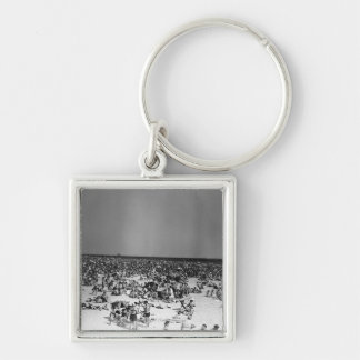 Crowded beach key ring