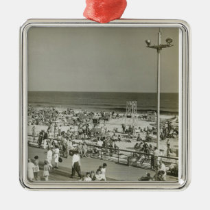 Crowded Beach Metal Tree Decoration