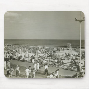 Crowded Beach Mouse Mat