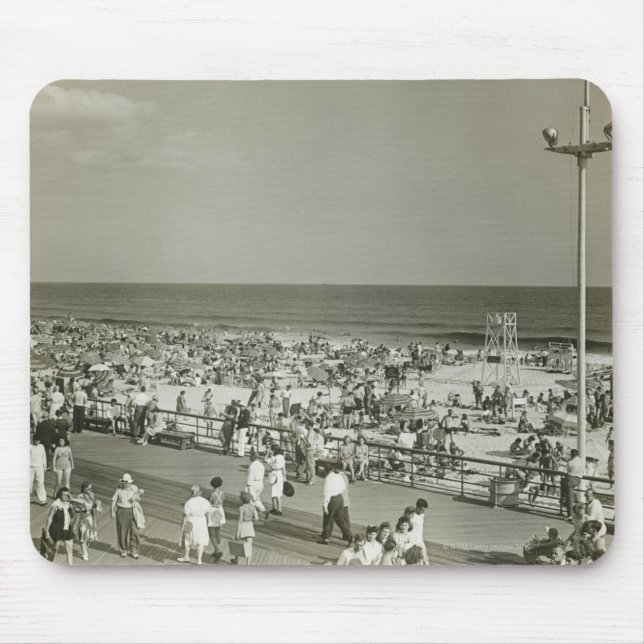 Crowded Beach Mouse Mat (Front)