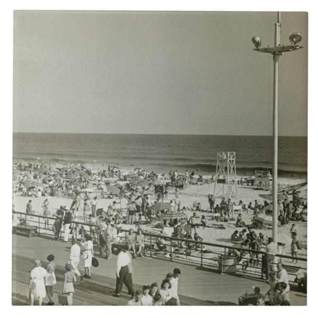Crowded Beach Tile (Front)