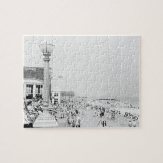 Crowds 2 jigsaw puzzle