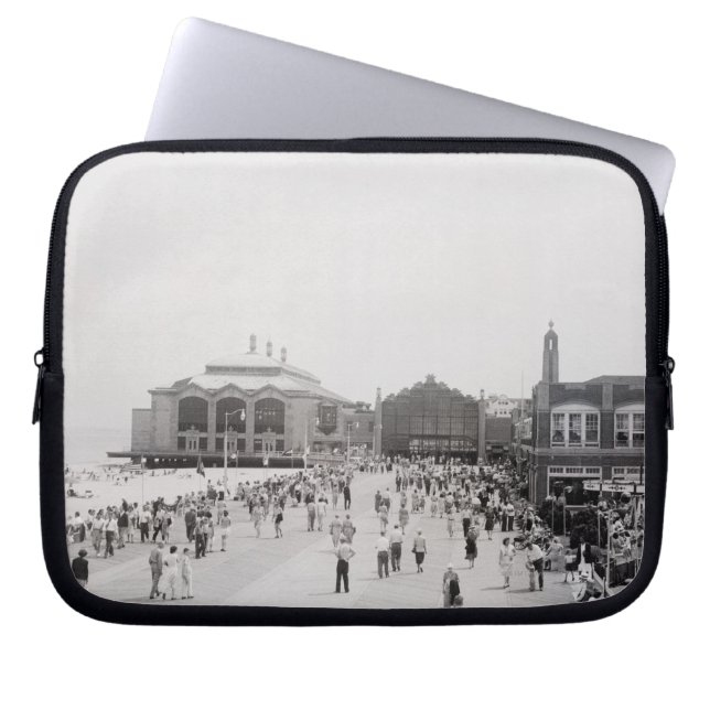 Crowds Laptop Sleeve (Front)