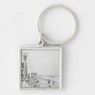 Crowds on esplanade key ring