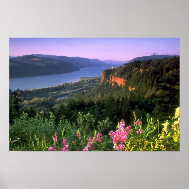 Crown Point, Columbia River Gorge, Oregon Poster (Front)