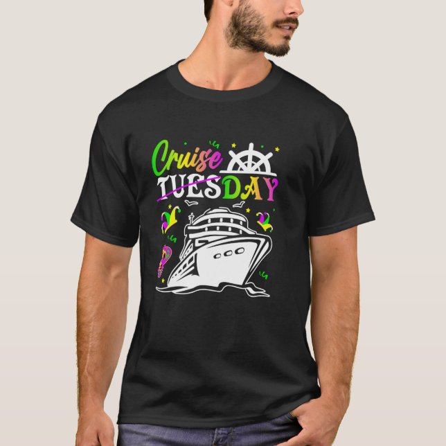 Cruiseday Mardi Gras Celebrations Parade Boat Fat  T-Shirt (Front)