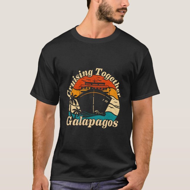 Cruising Together Galapagos 2024 Family Trip Summe T-Shirt (Front)
