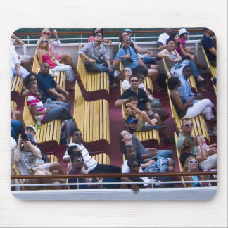 Crushing With the Mouse Mat