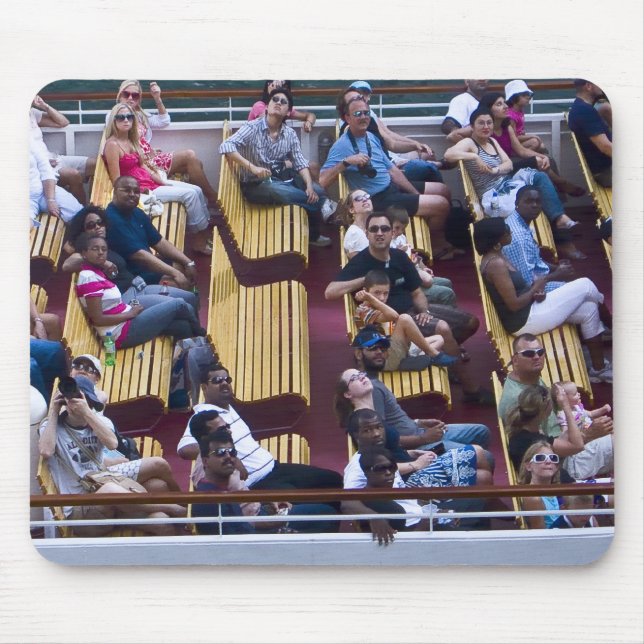 Crushing With the Mouse Mat (Front)