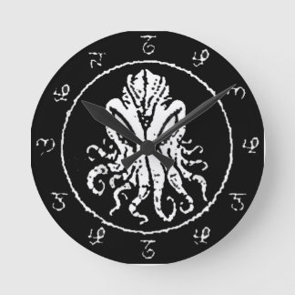 Cthulhu Round Round Clock