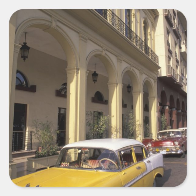 Cuba, Havana. Colourful Chevy's from the 1950's Square Sticker (Front)