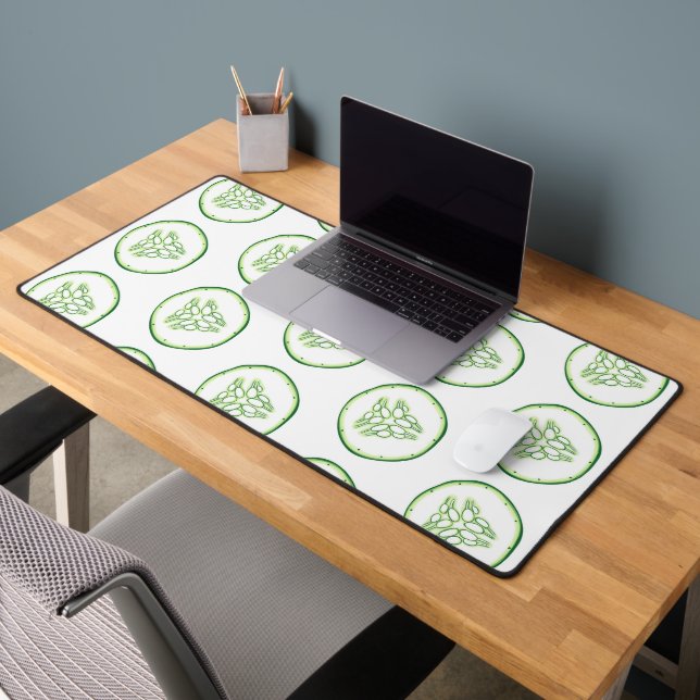 Cucumber slices pattern desk mat (Office 2)