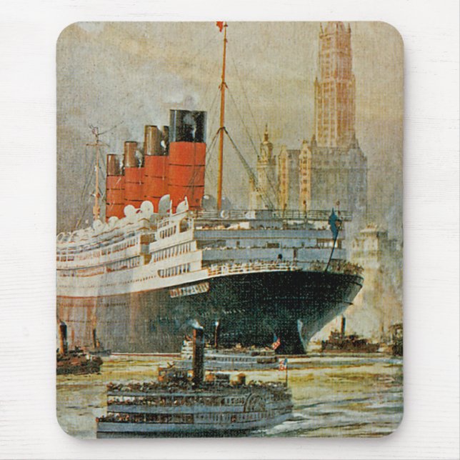 Cunarder at New York Mouse Mat (Front)