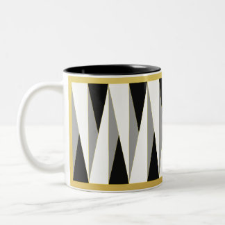 cup | black | white | gold | triangle °2