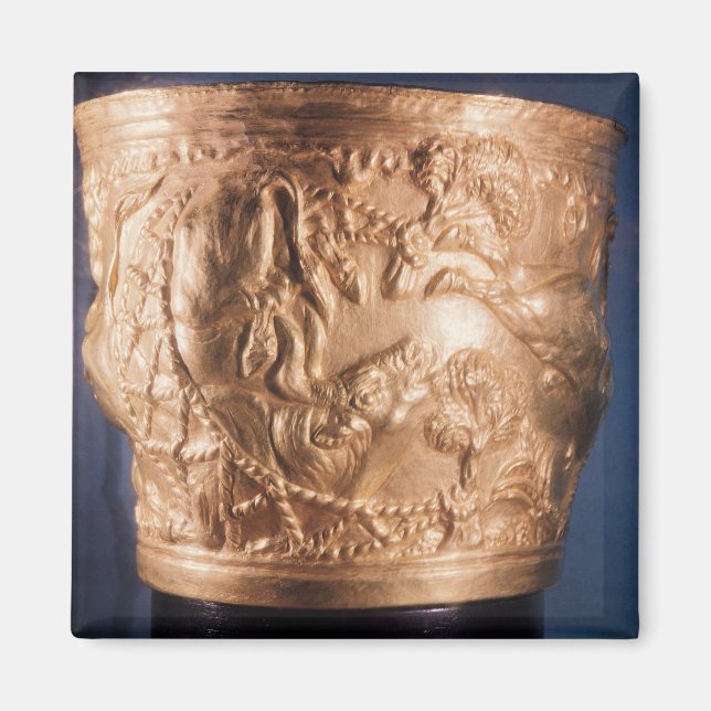 Cup, depicting the capture of a wild bull magnet (Front)