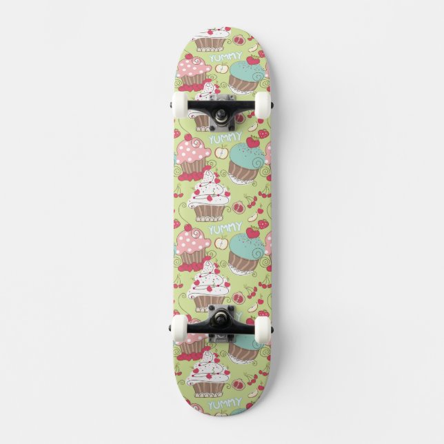 Cupcake pattern skateboard (Front)