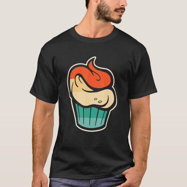 Cupcake Retro Style Vintage Cupcake T-Shirt (Front)