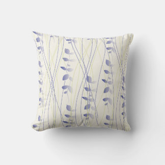Cushion with difuminated leaf design.
