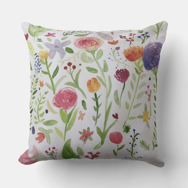 Cushion with pretty floral design (Front)