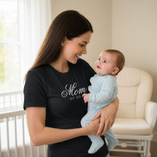 Custom Mum Established Year White Elegant Script T-Shirt