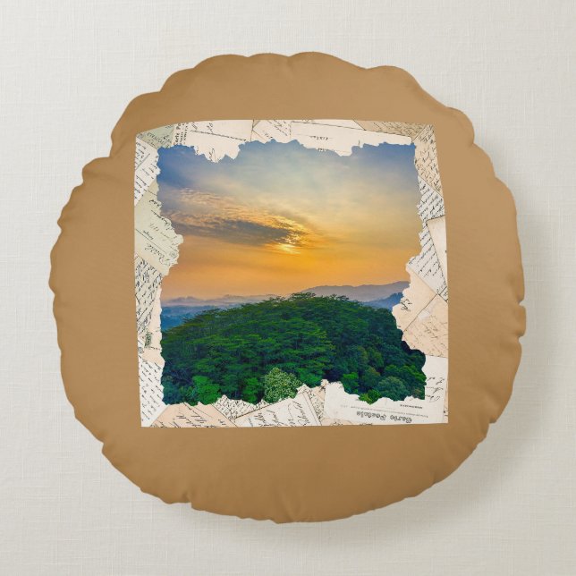 Custom Photo Vintage Newspaper Frame  Round Cushion (Front)