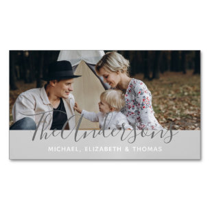 Custom photo with family name 	Magnetic business card