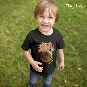 Customisable Date Total Eclipse Modern Vintage 90s T-Shirt