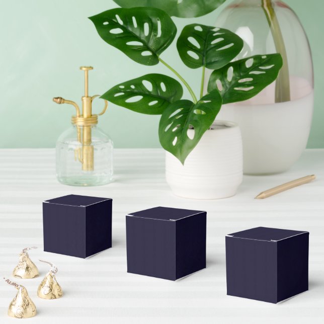 Customisable Navy Blue Simple Attractive Favour Box (Multiple)